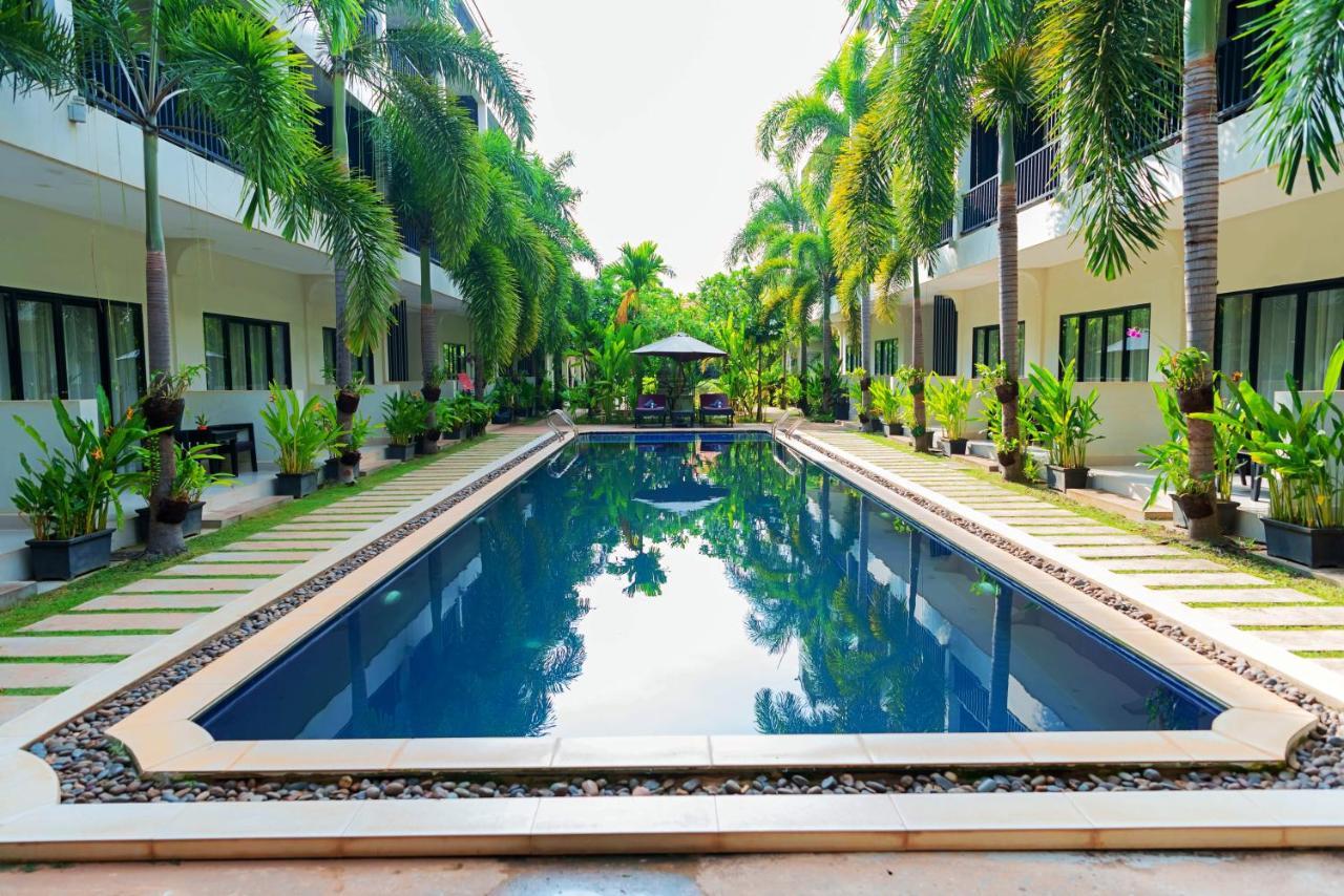 New Riverside Hotel Siem Reap Dış mekan fotoğraf