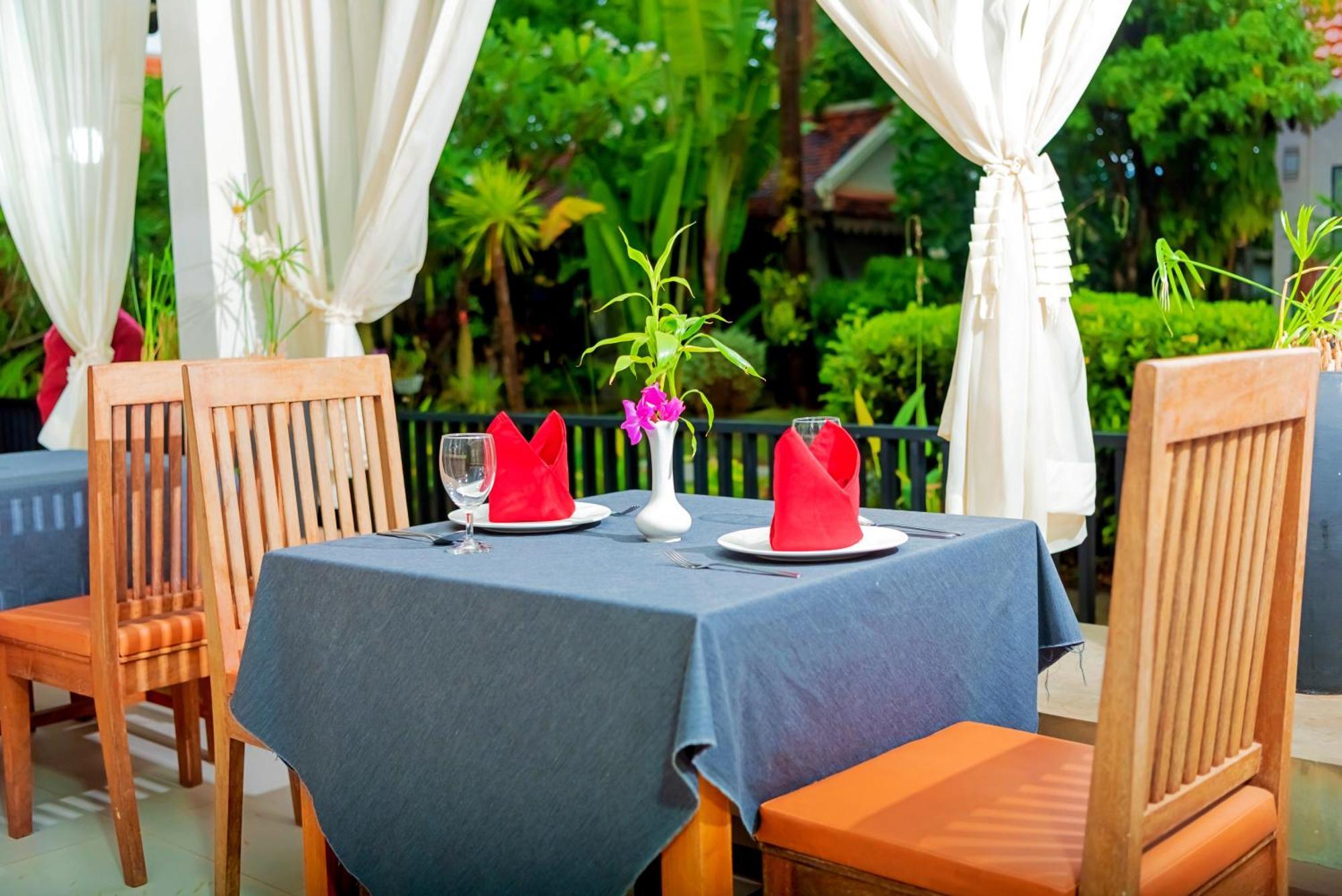 New Riverside Hotel Siem Reap Dış mekan fotoğraf
