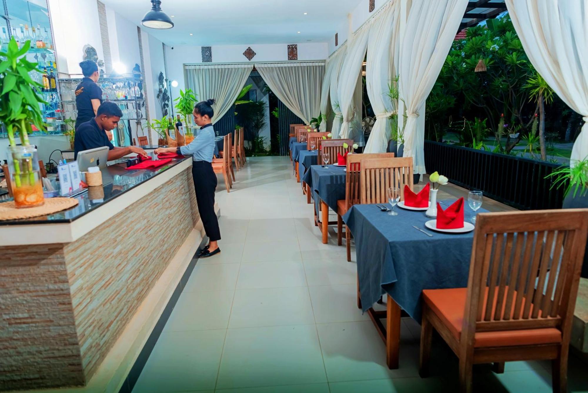 New Riverside Hotel Siem Reap Dış mekan fotoğraf