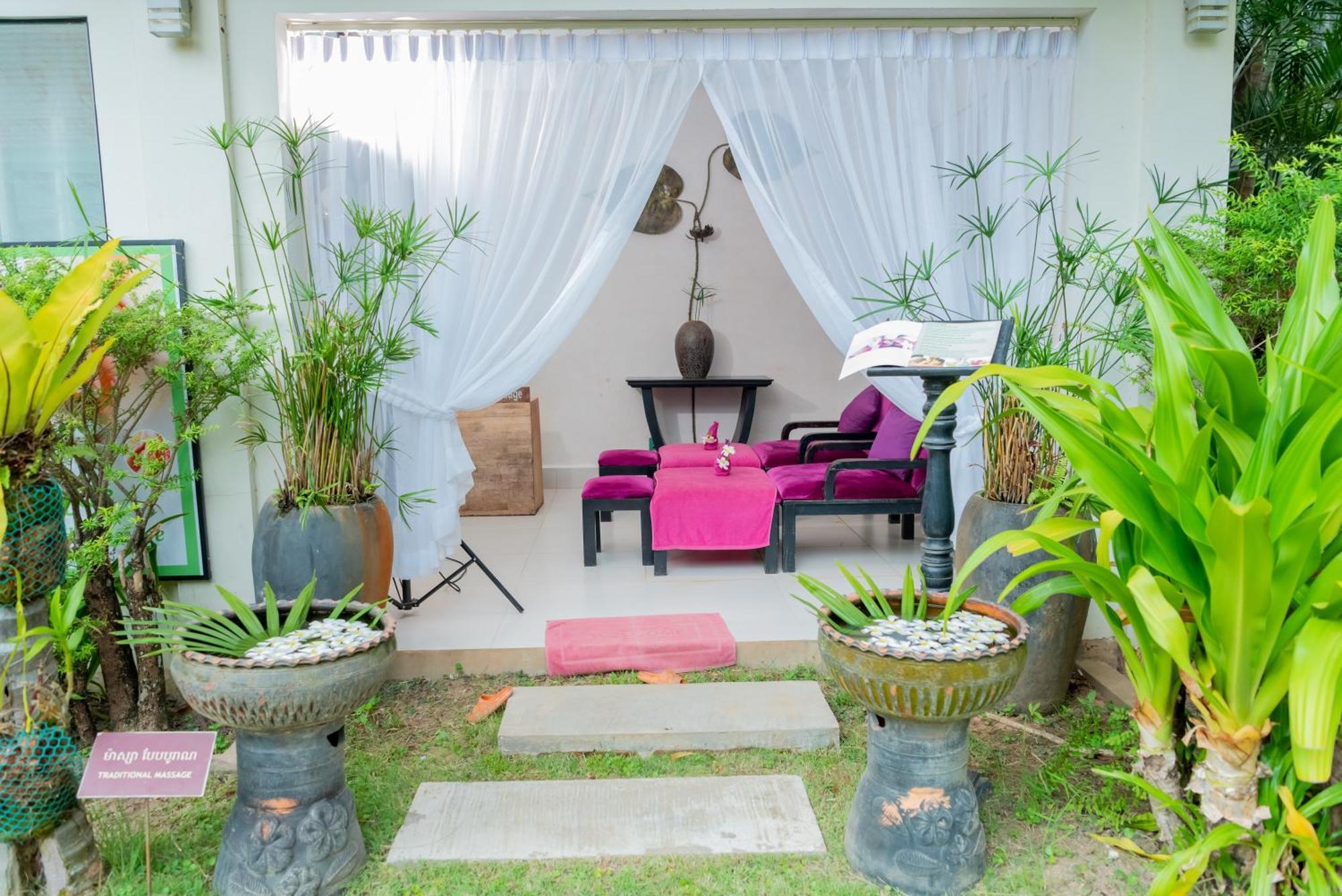 New Riverside Hotel Siem Reap Dış mekan fotoğraf